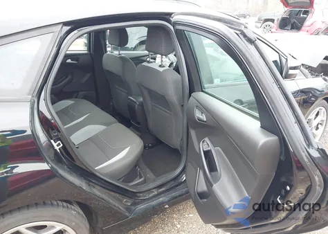 2018 Ford Focus St z USA, uszkodzony, nr VIN 1FADP3L95JL213427